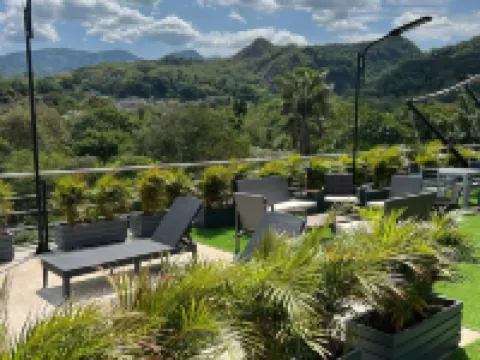 Central Suites by H&R Hoteles en Villeta