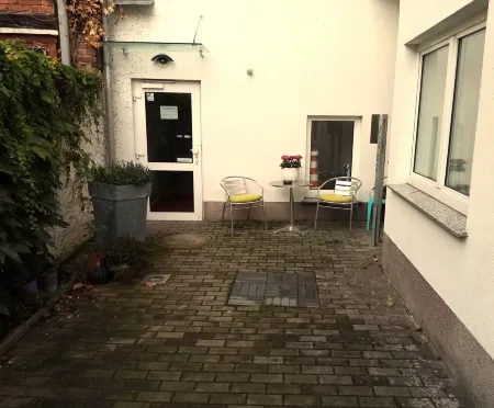 Brocki's Hotel Stadt Hamburg Отели в г. Людвигслуст-Пархим