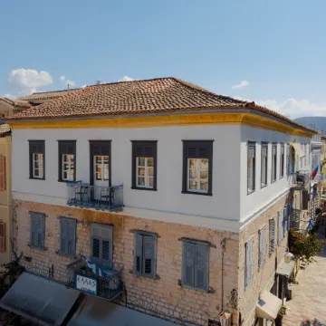 Castellano Hotel & Suites