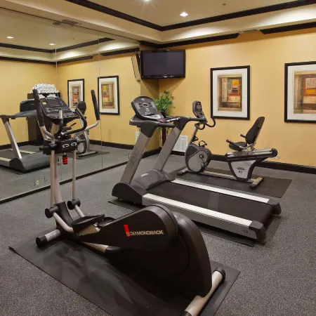 Holiday Inn Express & Suites PARIS by IHG