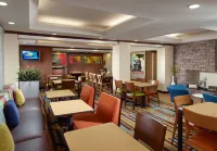 Fairfield Inn & Suites Clarksville