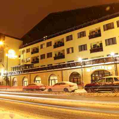 Hotel Carmen Hotel Exterior