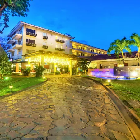 Court Meridian Hotel & Suites