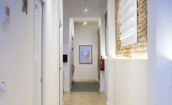 Arte Suites by Olala Homes