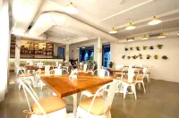 Bloom Boutique | Signature Towers - Desayuno