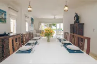 Amani Beachfront Villa  by YourHost, Watamu  호텔