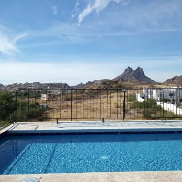 Los Jitos Hotel & Suites