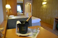 Hotel Ladina Hotels in Campitello di Fassa