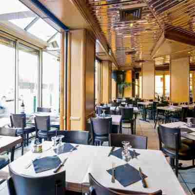 Le Theatre Dining/Meeting Rooms