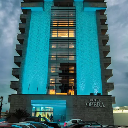 Hotel Opera Mamaia