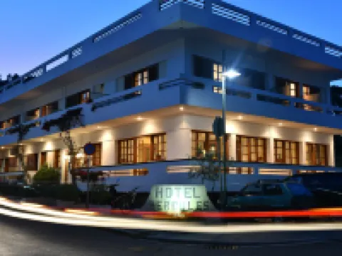Hotel Hercules Hotels near أوليمبيا