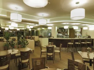 Esmarin Wellness Hotel