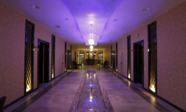 Days Hotel by Wyndham Baku