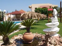 Villa Rita Apartments A - piscina