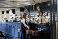 The Swan Hotel - Baarit