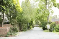 Hawthorn Holiday House