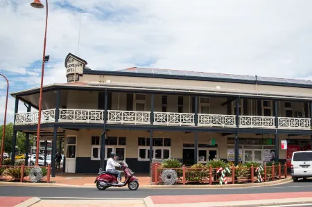 Castlereagh Hotel Отели рядом со станцией Dubbo Station