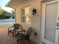 Twin Palms at Siesta - Kitchen