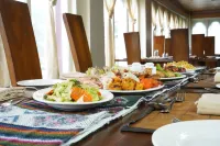 Druk Hotel - breakfast
