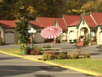 Best Court - Inns