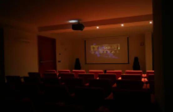 크리스탈 팰리스 호텔 마돈나디깜피글리오 호텔