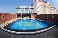 Hotel Anand International - piscina