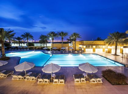 Al Hamra Village Hotel