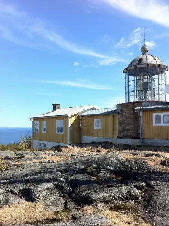 Lövångergården Отели в г. Шеллефтео