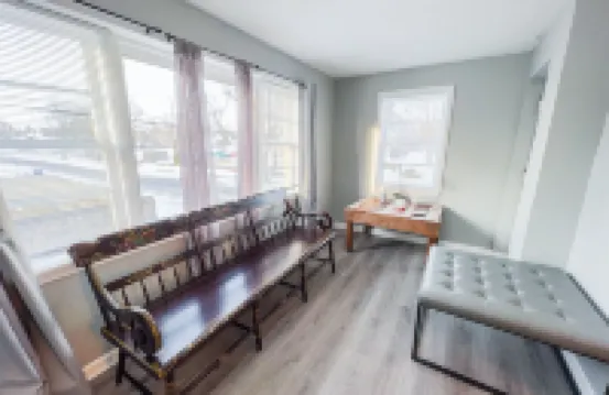 The Stone Castle - with Private Yard & Parking, Near Falls & Casino by Niagara Hospitality