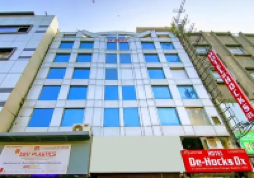 Hotel de Hocks Deluxe - New Delhi Railway Station Hotels near Samvidhan Sadan