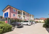 Residence Superior Del Mar - parking