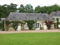 Château du Plessis - Anjou Hotels in Brissarthe