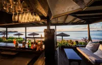 Cocos Hotel Antigua - All Inclusive - Adults Only - bar