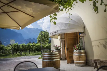 Le Servite Apartments