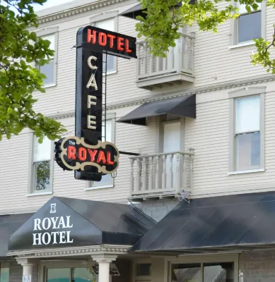 Royal Hotel Chilliwack