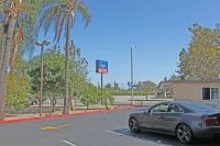 Royla Motel Hotels in Pomona