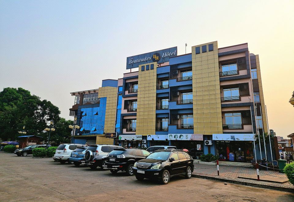 hotel overview picture