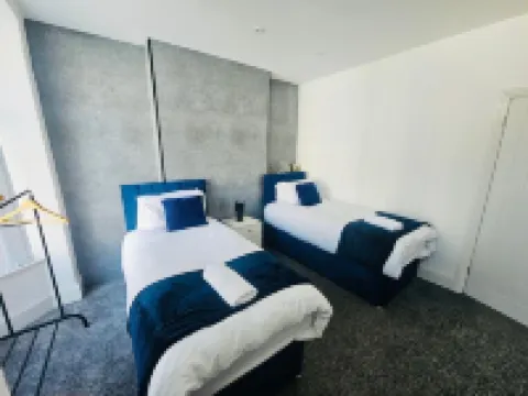 可住6人的房子-花園-免費停車-無線網絡-城市度假屋