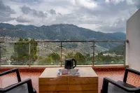 The Family House Hotels in Solan