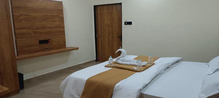 Hotel Hari Palace - Near Shree Dwarkadhish Temple Отели в г. Дварка