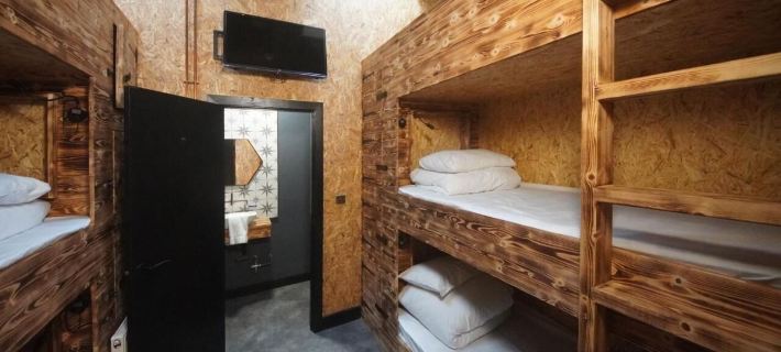 Studio 95 - Shared & Private Rooms Hotels in Castle