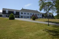 Sandwich Lodge & Resort - 2-Star