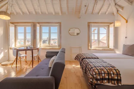 Youropo - the Tower Отели рядом с достопримечательностью «Дом музыки»