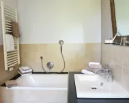 Haus Keppelborg: ZI Ferdinand Mit Rosengartenblick Hotels in Heek