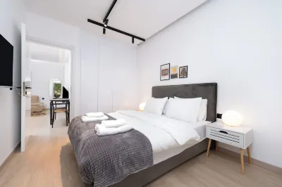 Stylish Apartment in Glyfada with Outdoor Patio