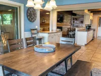 Lake House Hotels in Delavan