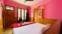 Snow and field view Homestay Hotels in 