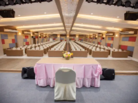 MaiHom Villa Hotels in Nakhon Sawan