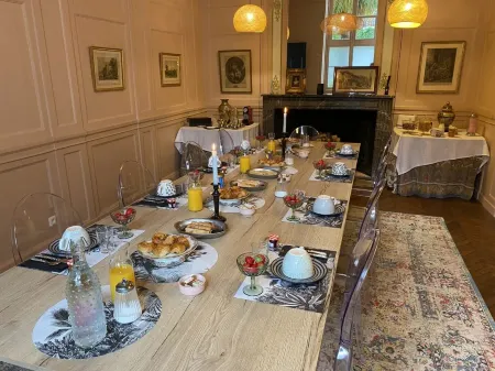 Le Henri II Отели рядом с достопримечательностью «Музей Тессе»