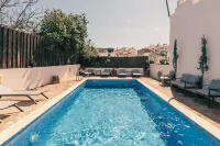BO House & Hairshop - Swimmingpools